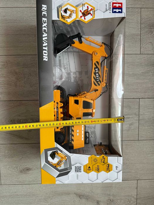 Excavator RC Double Eagle E511 1:20