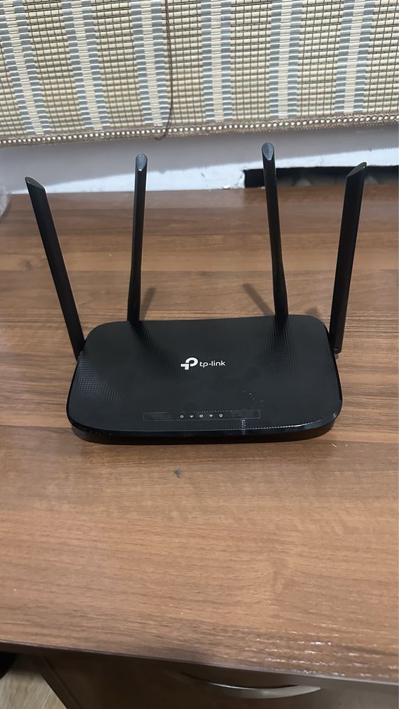 Wi-Fi роутер TP-LINK Archer VR300