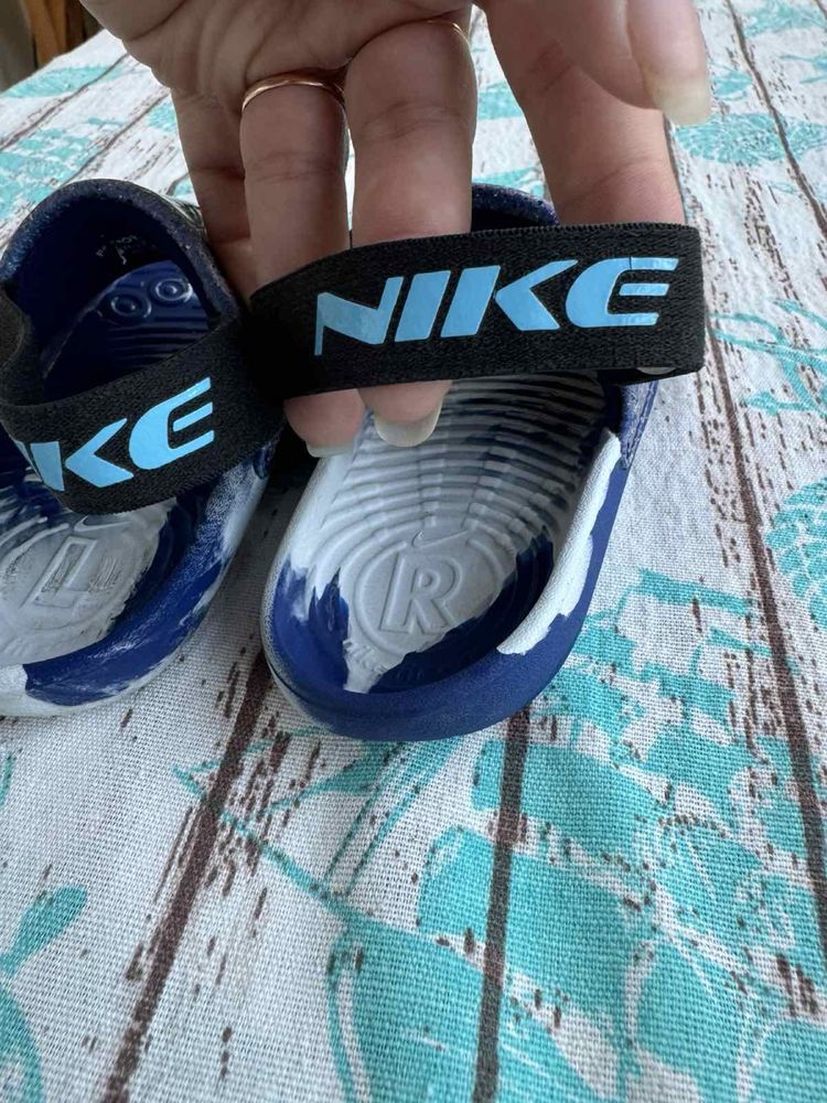 Бебешки чехли Nike