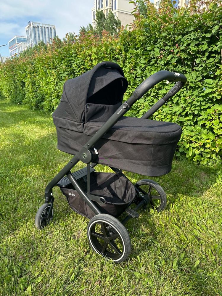Продаю коляску Cybex Balios S 3 в 1 (чёрная)