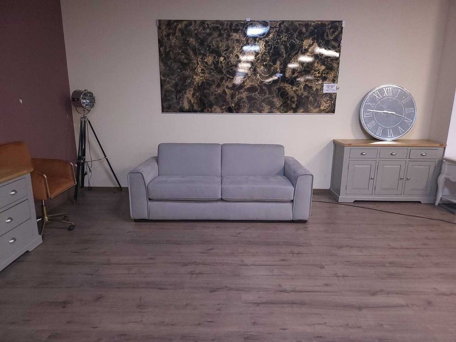 Италиански светло сив диван тройка от плат с функция сън