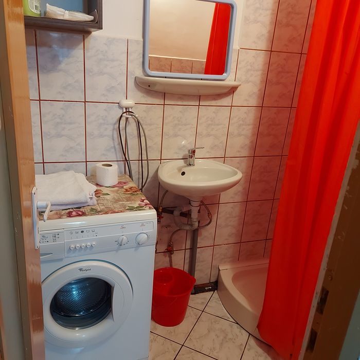 Dau in chirie garsonieră, cartier Dragoș Vodă