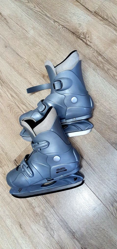 Patine Spartan 37-40 Dimensiune reglabila.

Transport prin olx fan cou
