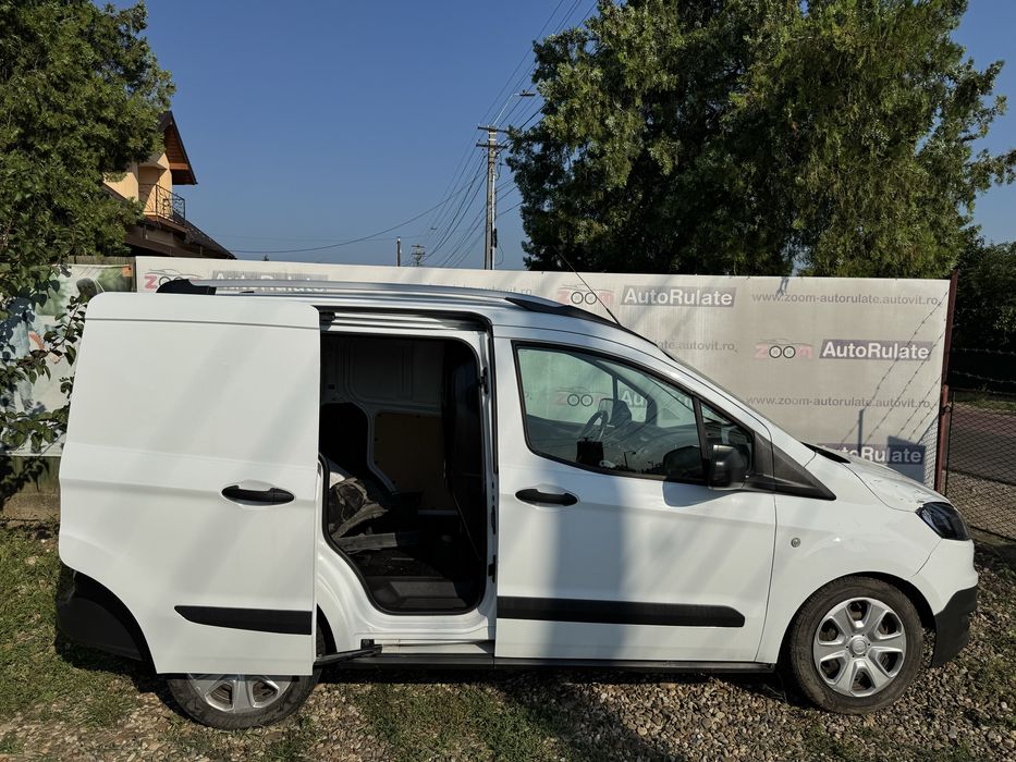 Ford Transit Courier 2020 1,5 tdci 129.000km usor avariat 3999euro+TVA