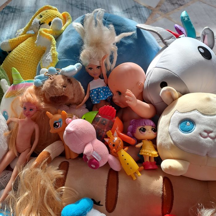 Игрушки разные мягкие