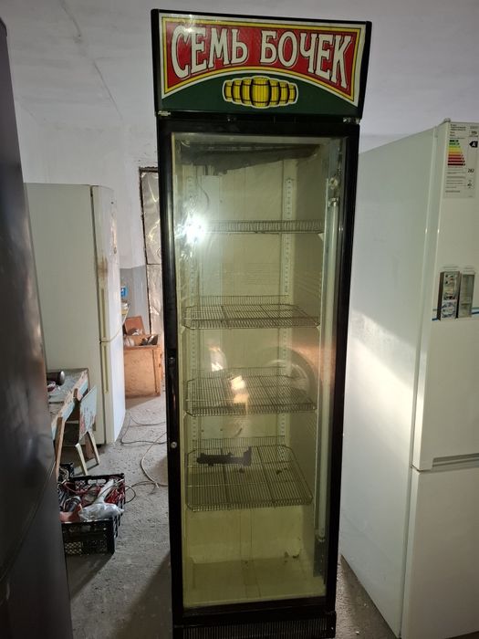 Продаётся холодильник ветрины для напитки