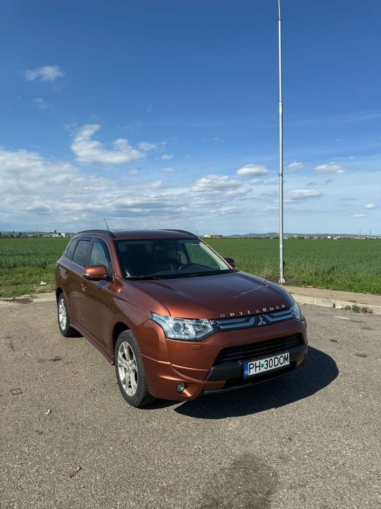 Mitsubishi Outlander 3 2013-D2,2 - 7 locuri