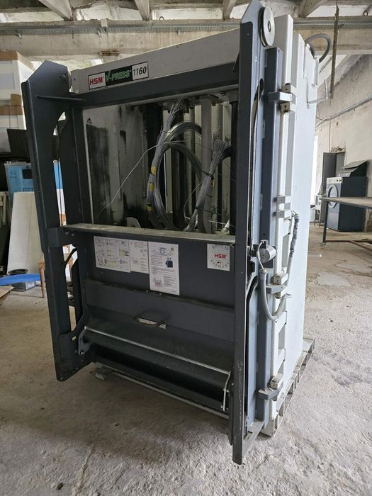 Преса за балиране на хартия, картон, пластмасово фолио HSM V - PRESS 1