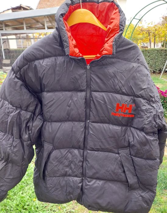 Продавам зимно яке HELLY HANSEN, с гъши пух