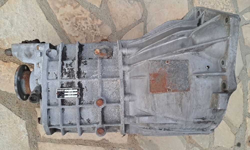 Cutie de viteze manuală 5 trepte Iveco Daily 2.5 TD 1995 - 1999 PIESE