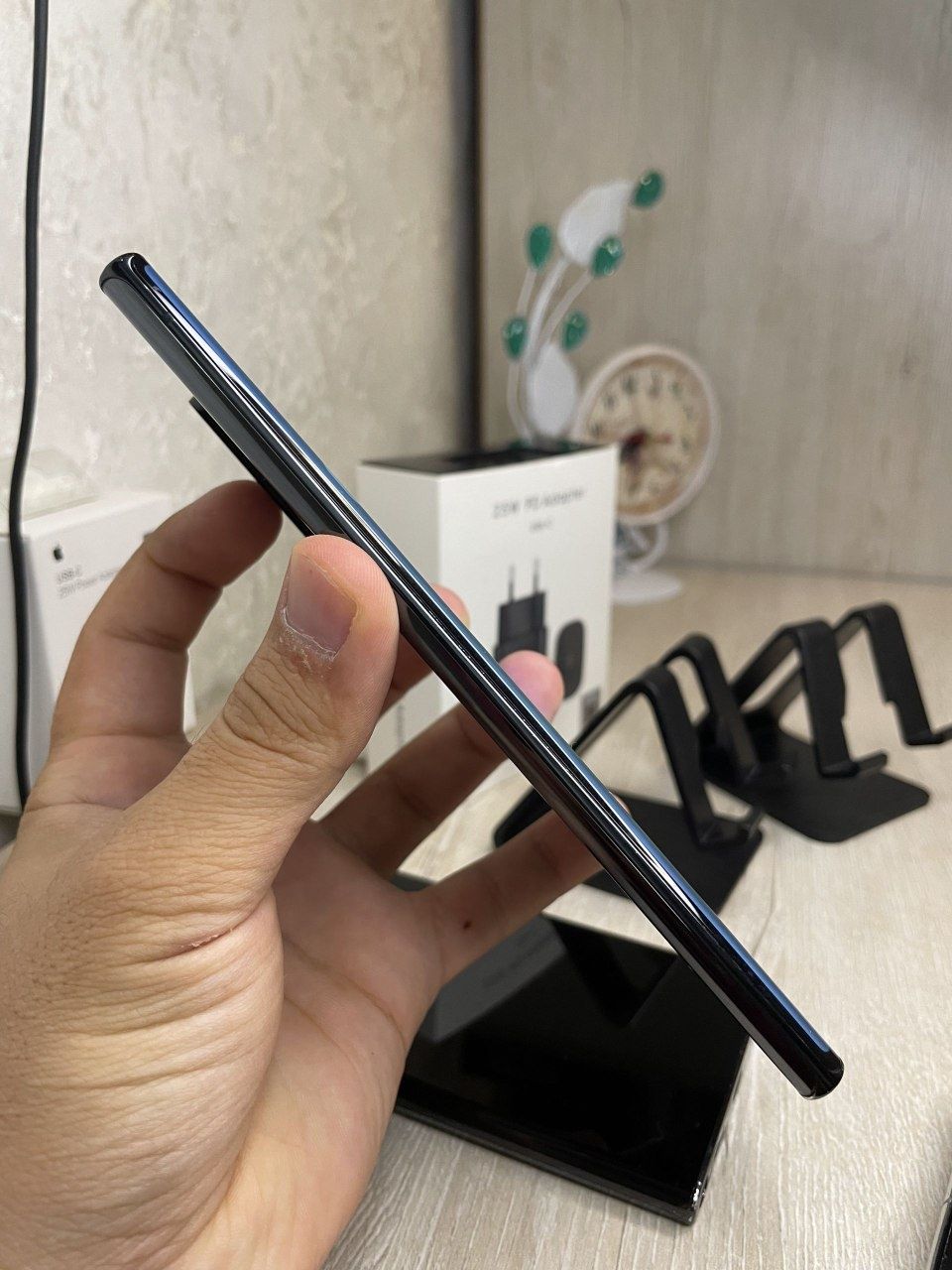 Samsung galaxy note 20 ultra 5G 12/256gb holati yaxshi