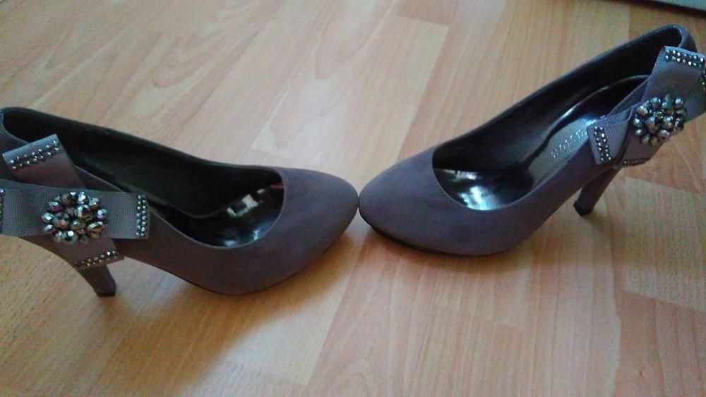 Нови обувки