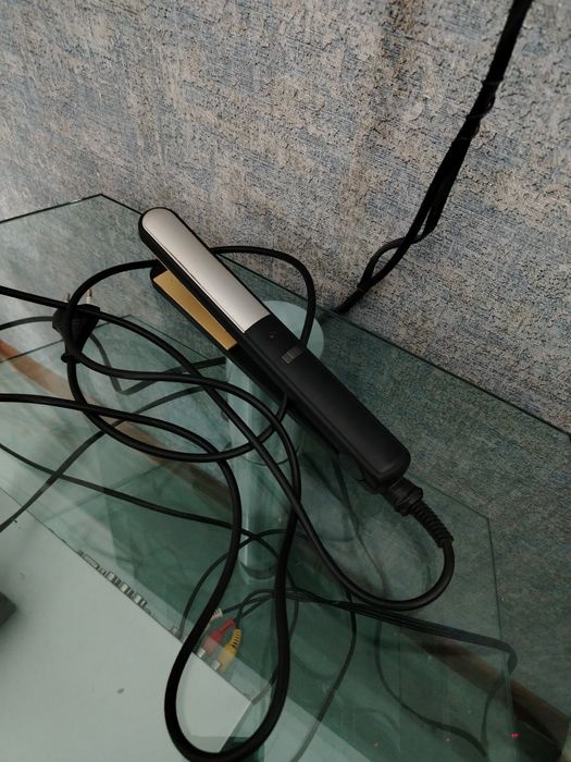 Выпрямитель для волос