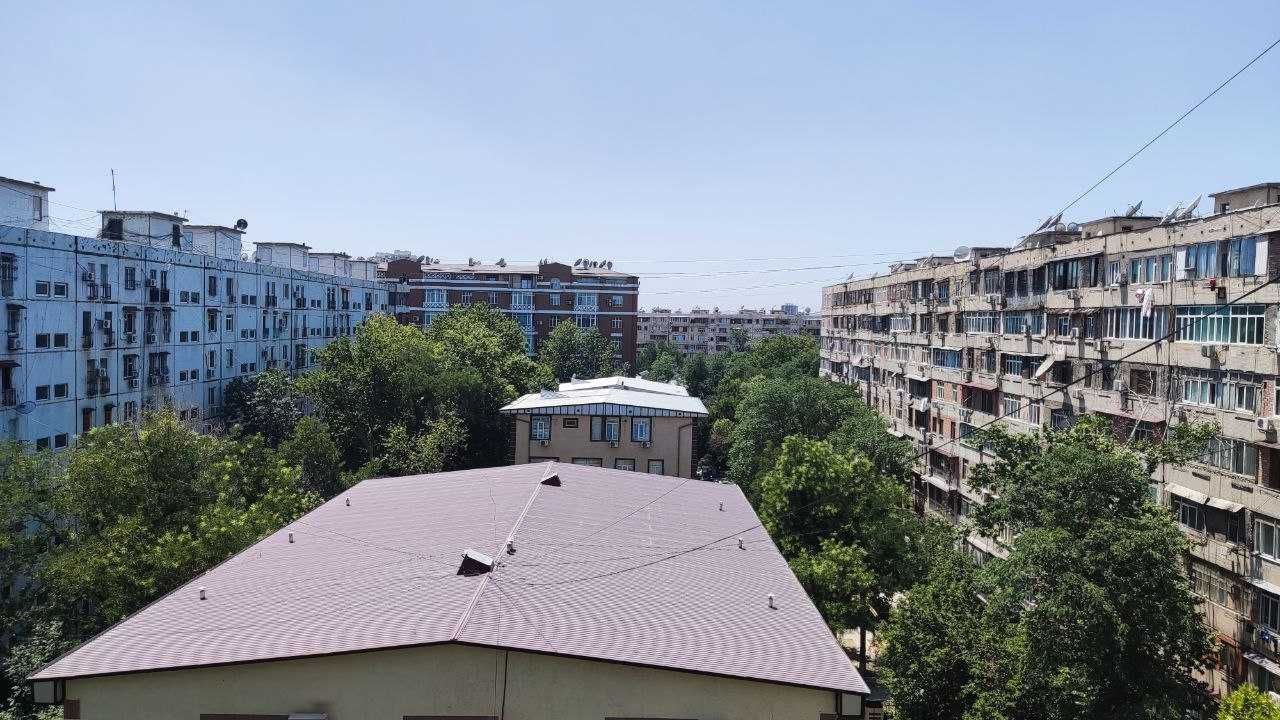Сдается 4 комнатная! Ор-р Метро Айбек