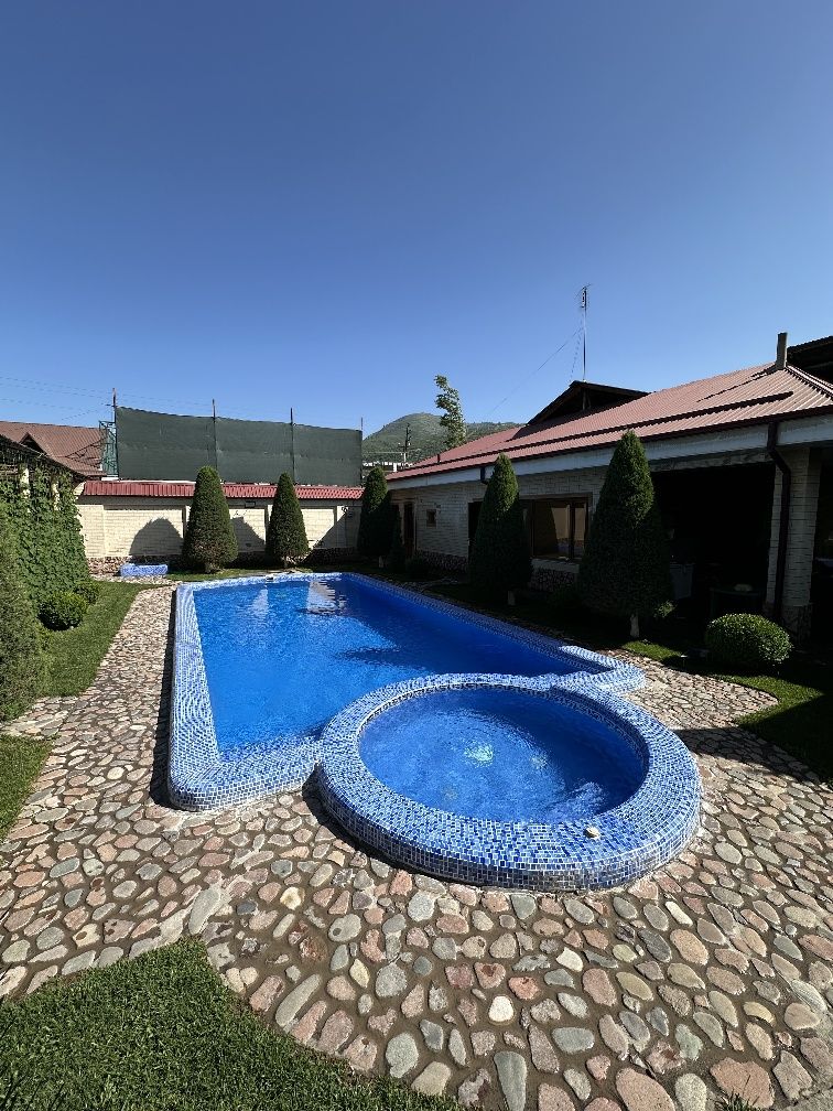 Chorvog dacha oyla va ulfatlar uchun