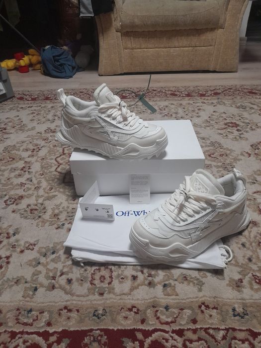 Off White Odsy1000