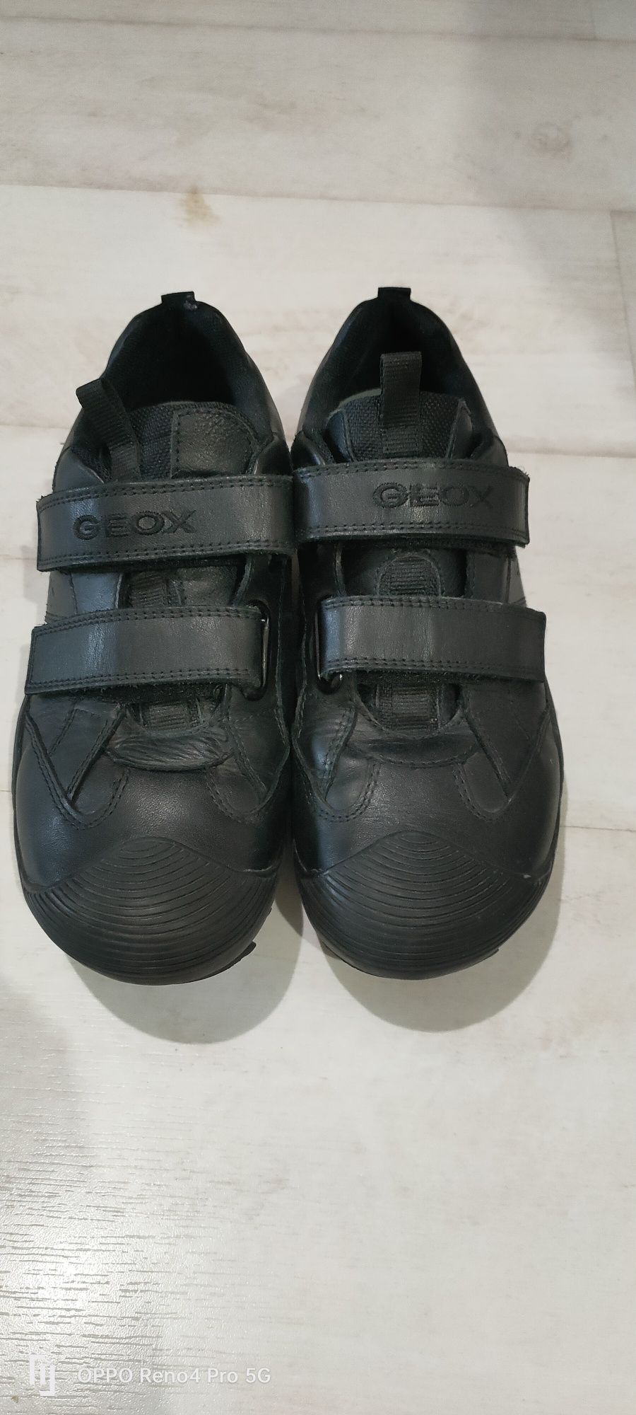 Pantofi Geox din piele naturală