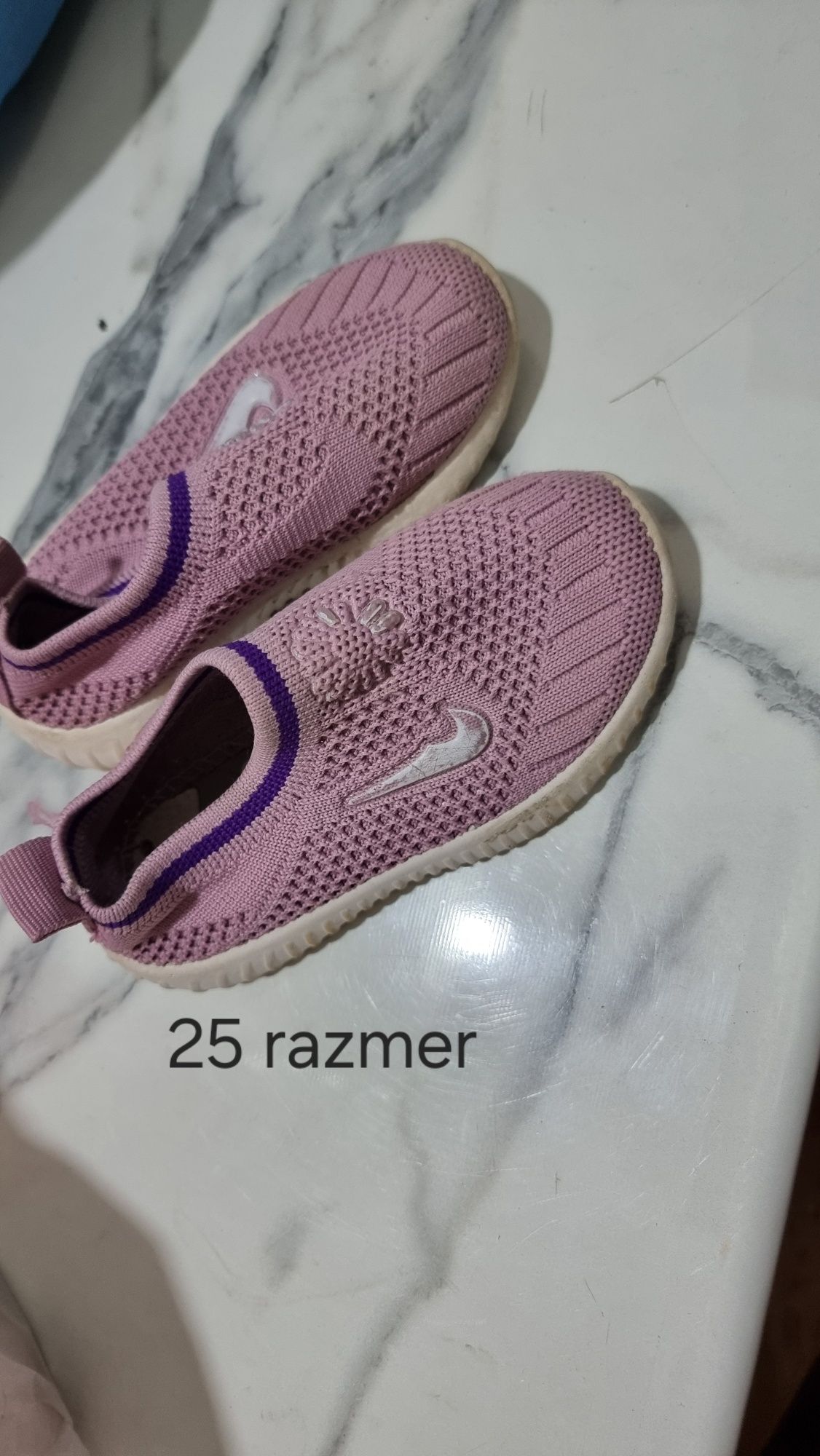 Oyoq kiyimchala b/u. Holati zur