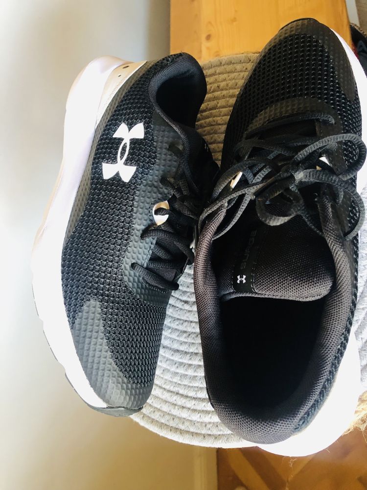 Спотни обувки UnderArmour 43 номер