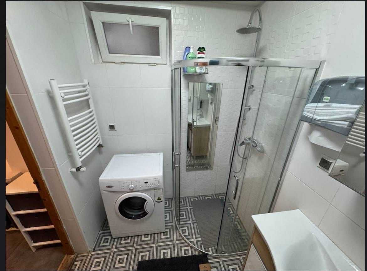 Дава се под наем Етаж от къща в София, Левски - 50 кв.м за 325 € - Снимка #1
