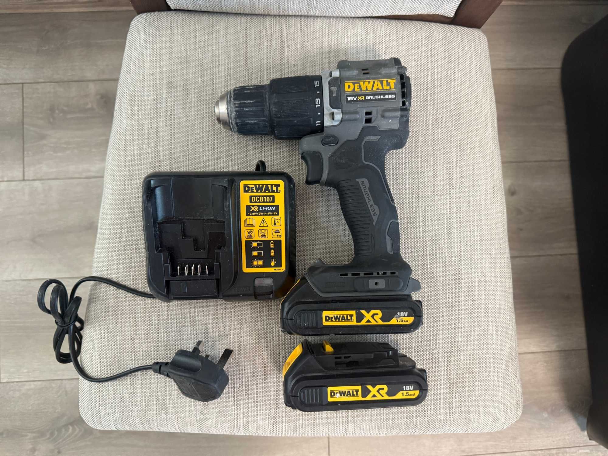 Dewalt DCD100 Винтоверт