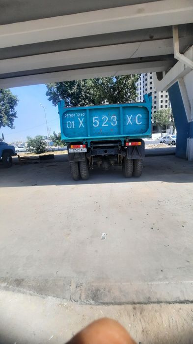 Зил самосвал сотилади