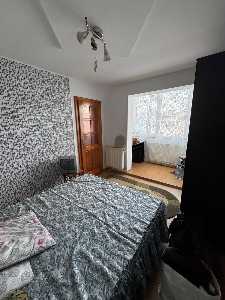 Vând apartament cu 2 camere(mobilat)în cartierul Micro 3 - Lugoj