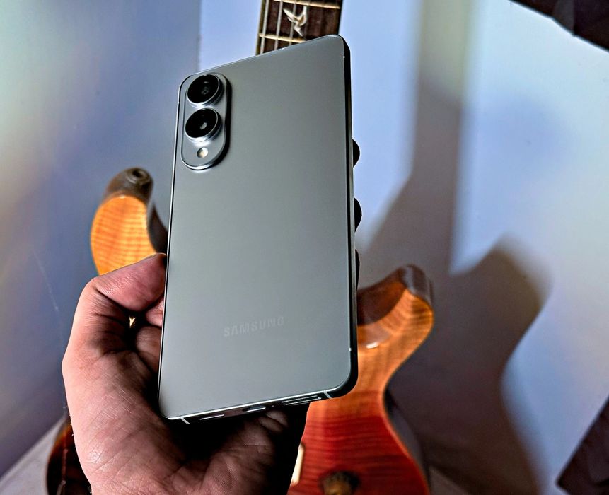 Samsung Galaxy S25 Edge Siver 256&12 NOU