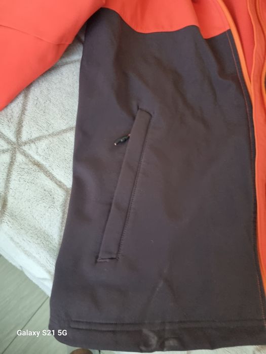 Ветровка ADIDAS запазена !