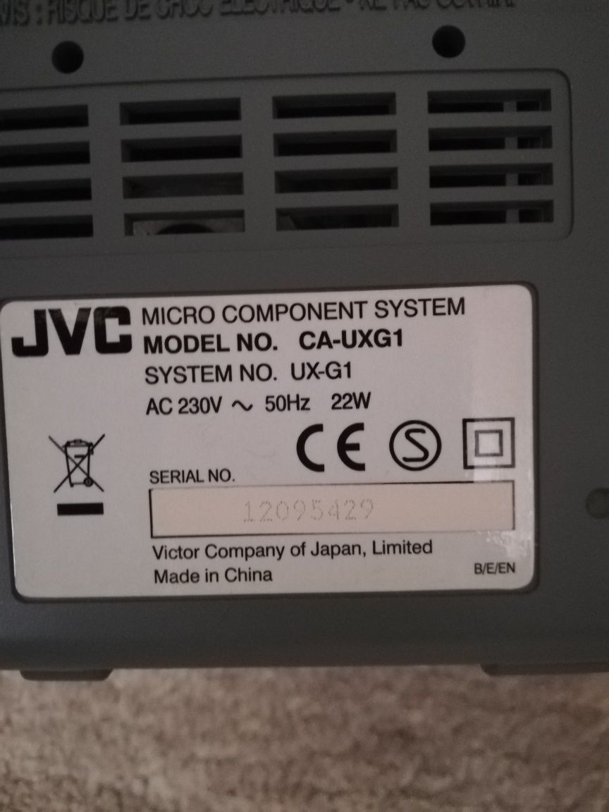 Unitate compact disc JVC în stare perfectă de funcționare