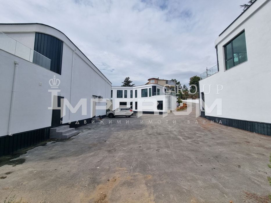 Продава се Тристаен апартамент в Варна, м-т Траката - 117 кв.м за 1624 €/кв.м - Снимка #2