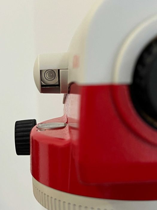 Nivela Leica NA730 plus - TVA deductibil