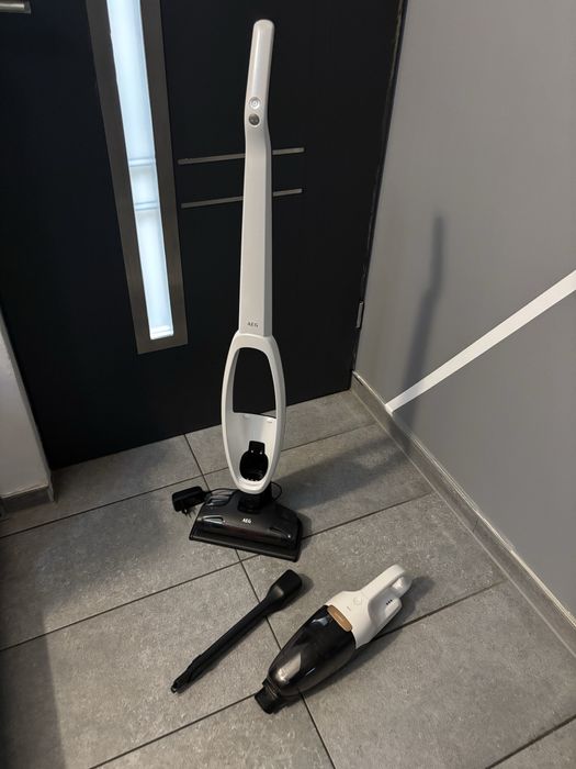 Aspirator vertical 2in1 AEG QX7 Allergy