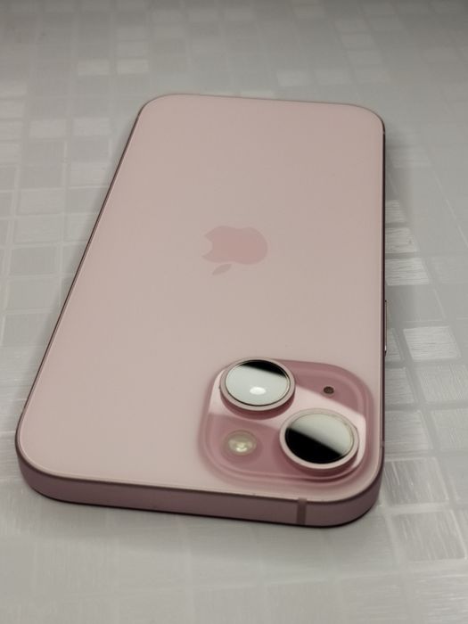 iPhone 15  e sim LL/A