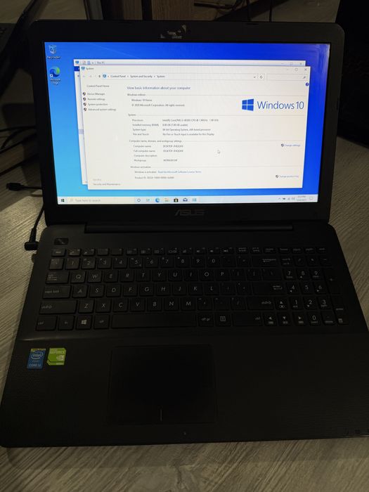 Vând laptop Asus