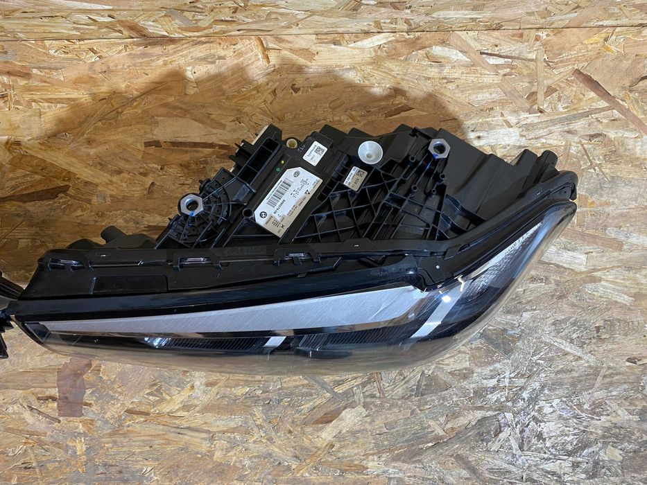 Far Faruri BMW seria 5 G30 G31 LED LCI