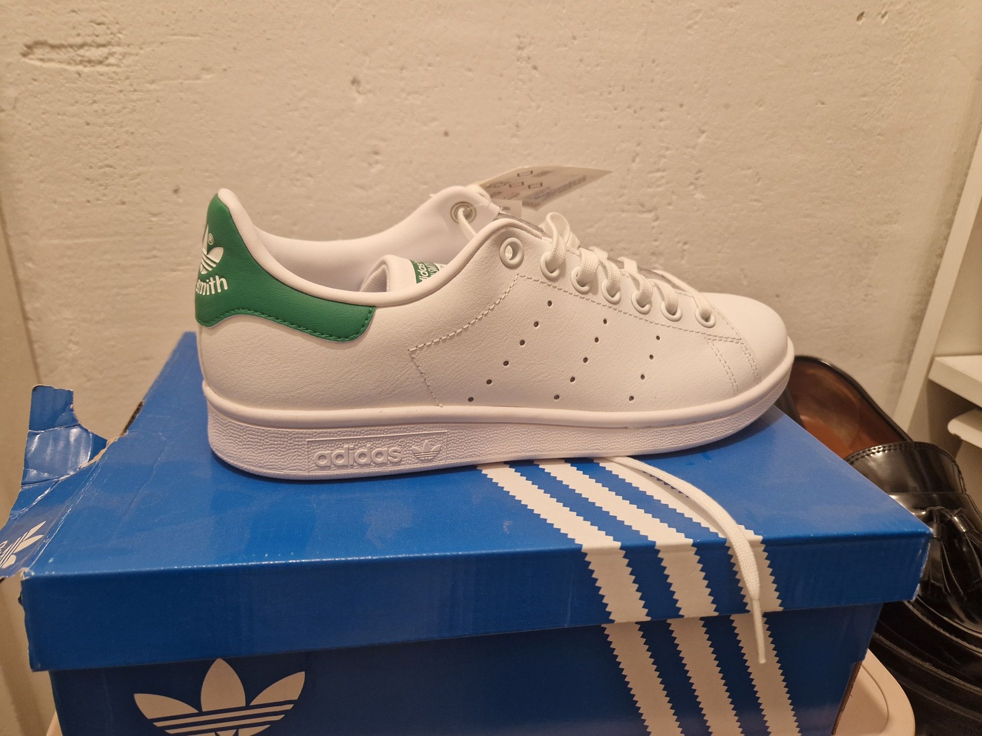Adidas stan Smith бели кецове