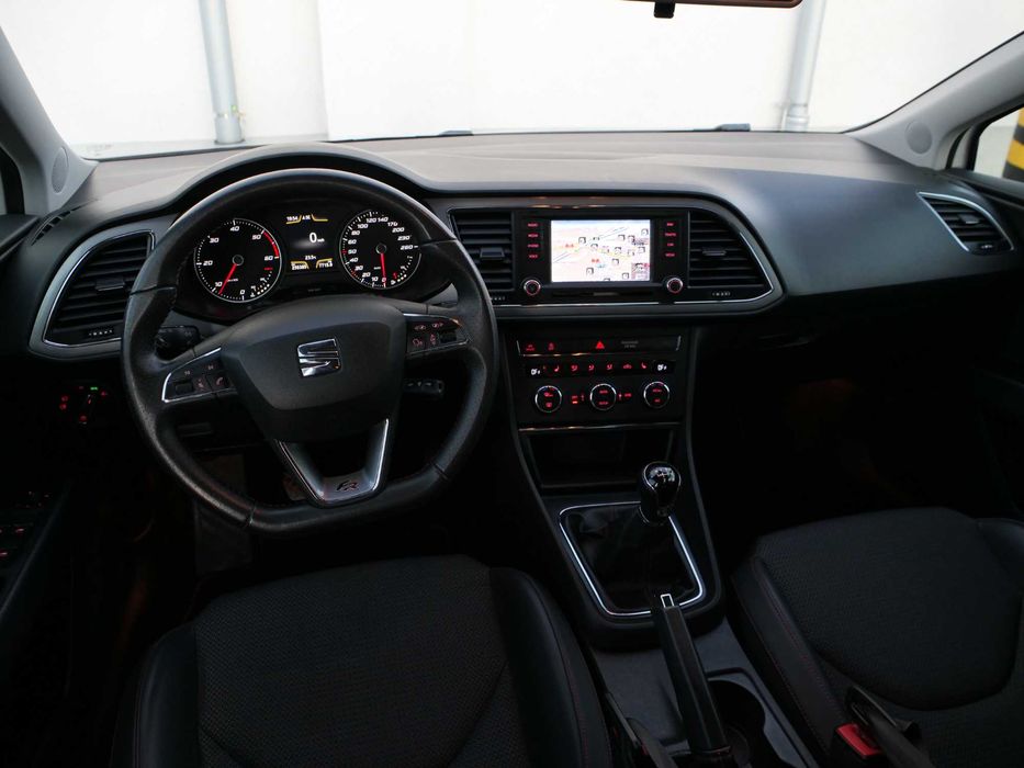 Seat LEON FR III versiune 5F  fara daune /propietar 150cp foarte dotat