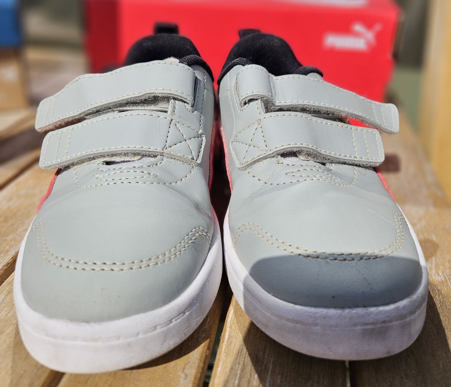 Затворени детски обувки Puma, 29 р.