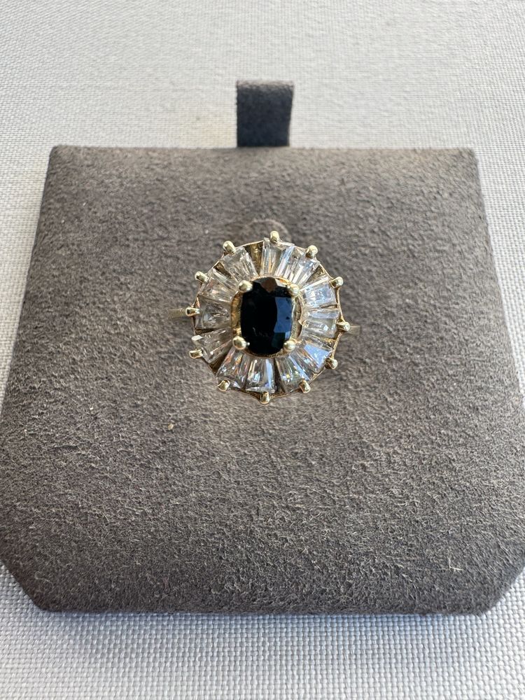 Inel din aur, safir si cubic zirconia