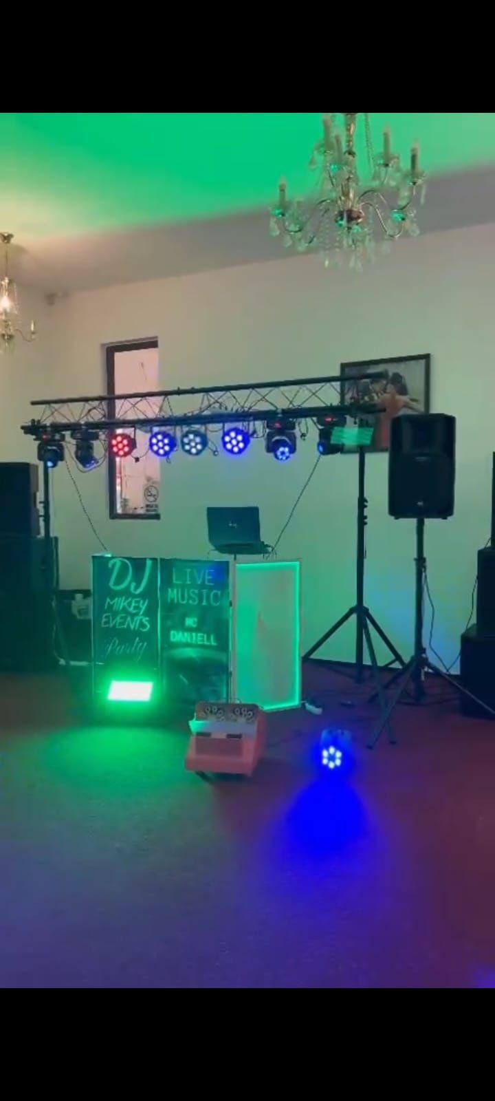Moving Head /Consola/Cutie transport lumini/se vinde și schela cu 1000