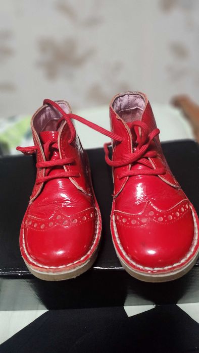 Детски обувки Hush Puppies