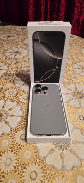 Продавам Apple iPhone 16 Pro 128GB Natural Titanium, 128 GB, Като нов