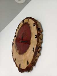 Ceas de perete din lemn de nuc si rasina