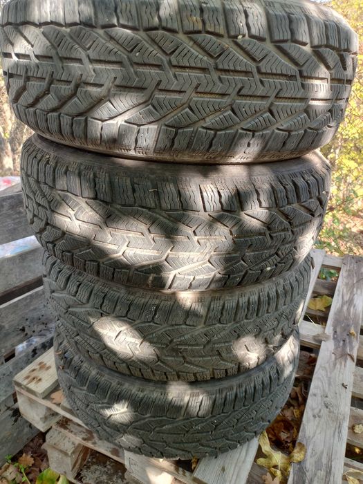 Зимни гуми 205/55/16