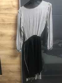 Rochie cu dungi urgent.