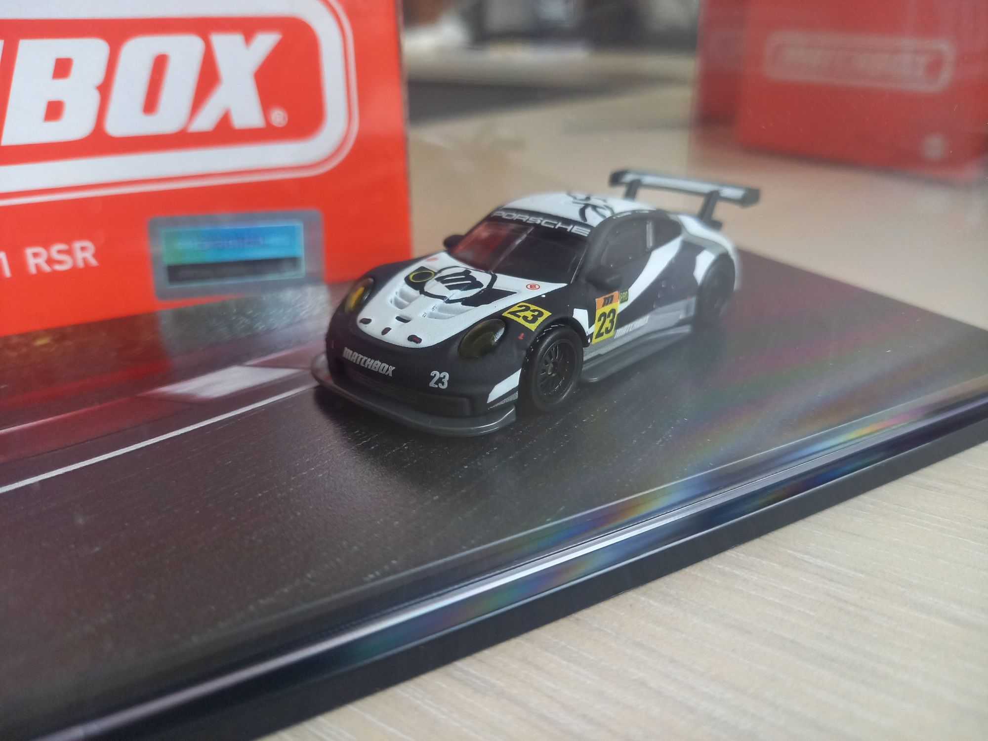 Порше 911 RSR - Мачбокс - количка 1:64