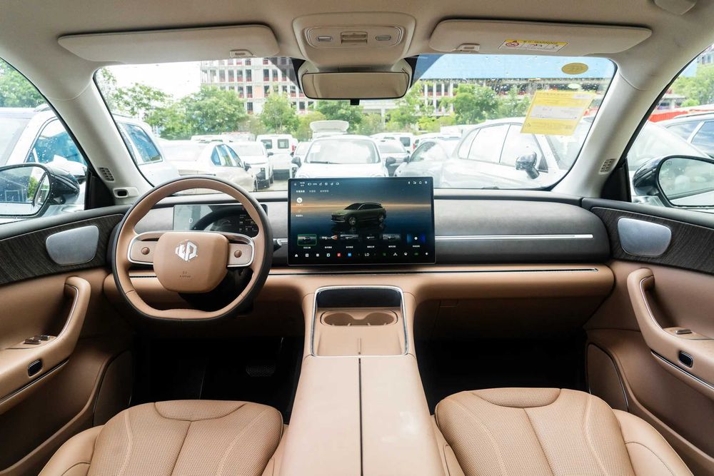 Leapmotor C11 REEV 300 LiDAR | Rasmiy kafolat