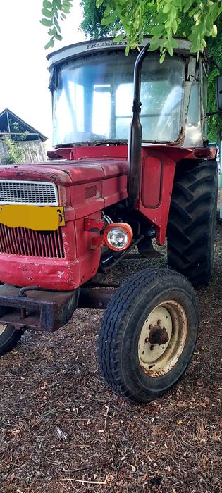 Vând Tractor Fiat 640