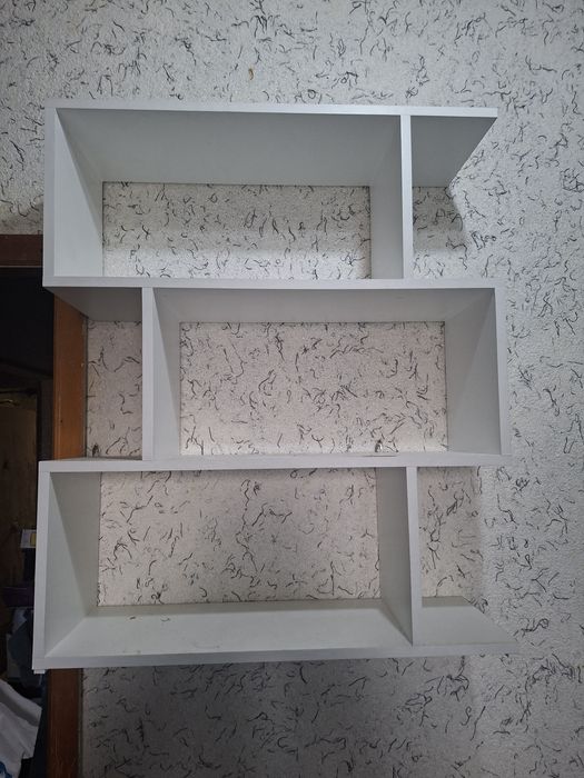 Этажерка, полка интерьерная